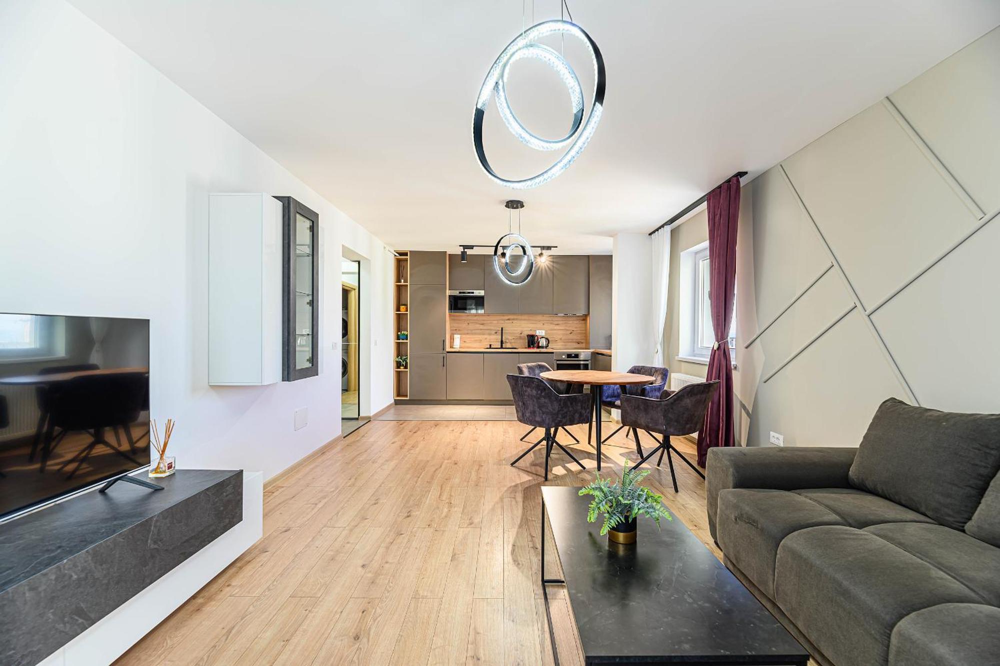 Blue Moon Apartment *