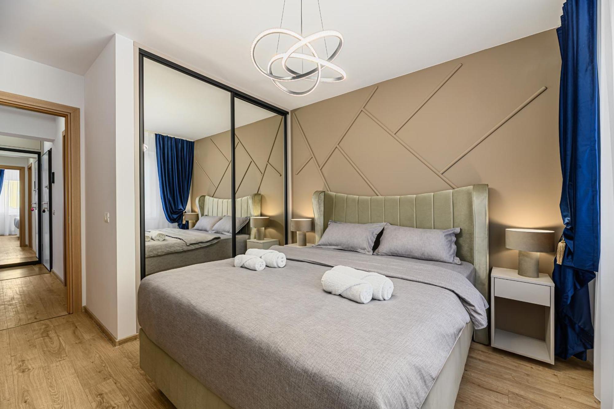 Blue Moon Apartment